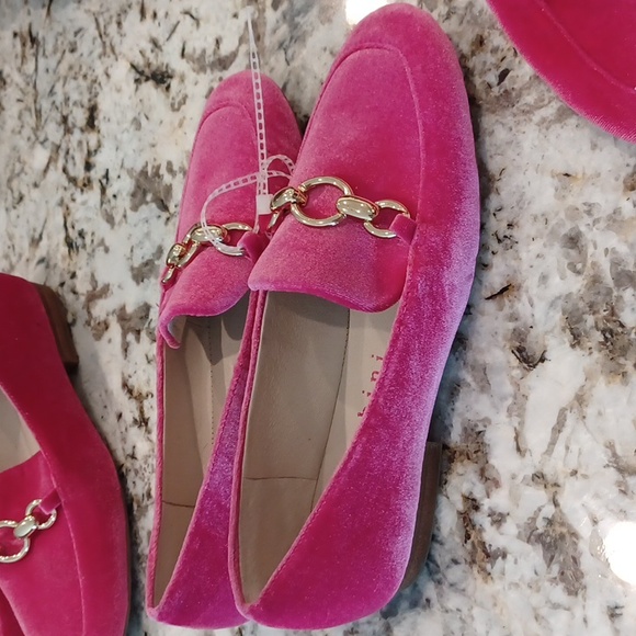 NEW Gianni Bini MacenTwo Bit Buckle Velvet Flat Loafers Barbie PinkSZ 5.5 - Picture 7 of 14